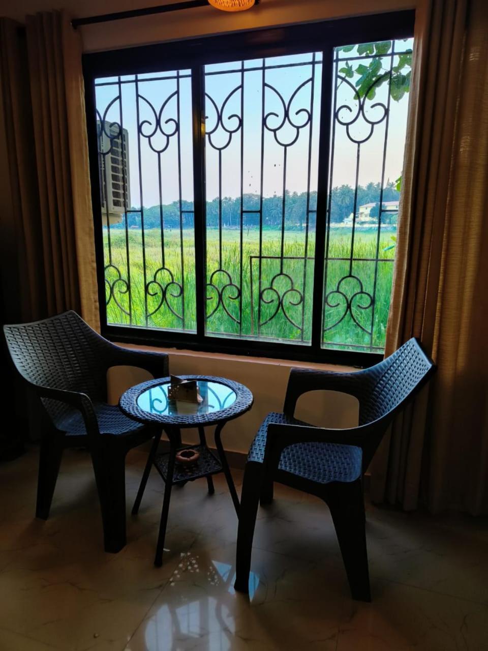 Green Field View Hotel Кандолим Екстериор снимка